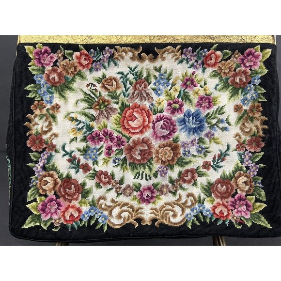 Vtg Tapestry Petit Point Handbag Embroidered Kiss Clasp Ornate Gold Frame Chain - Picture 3 of 12